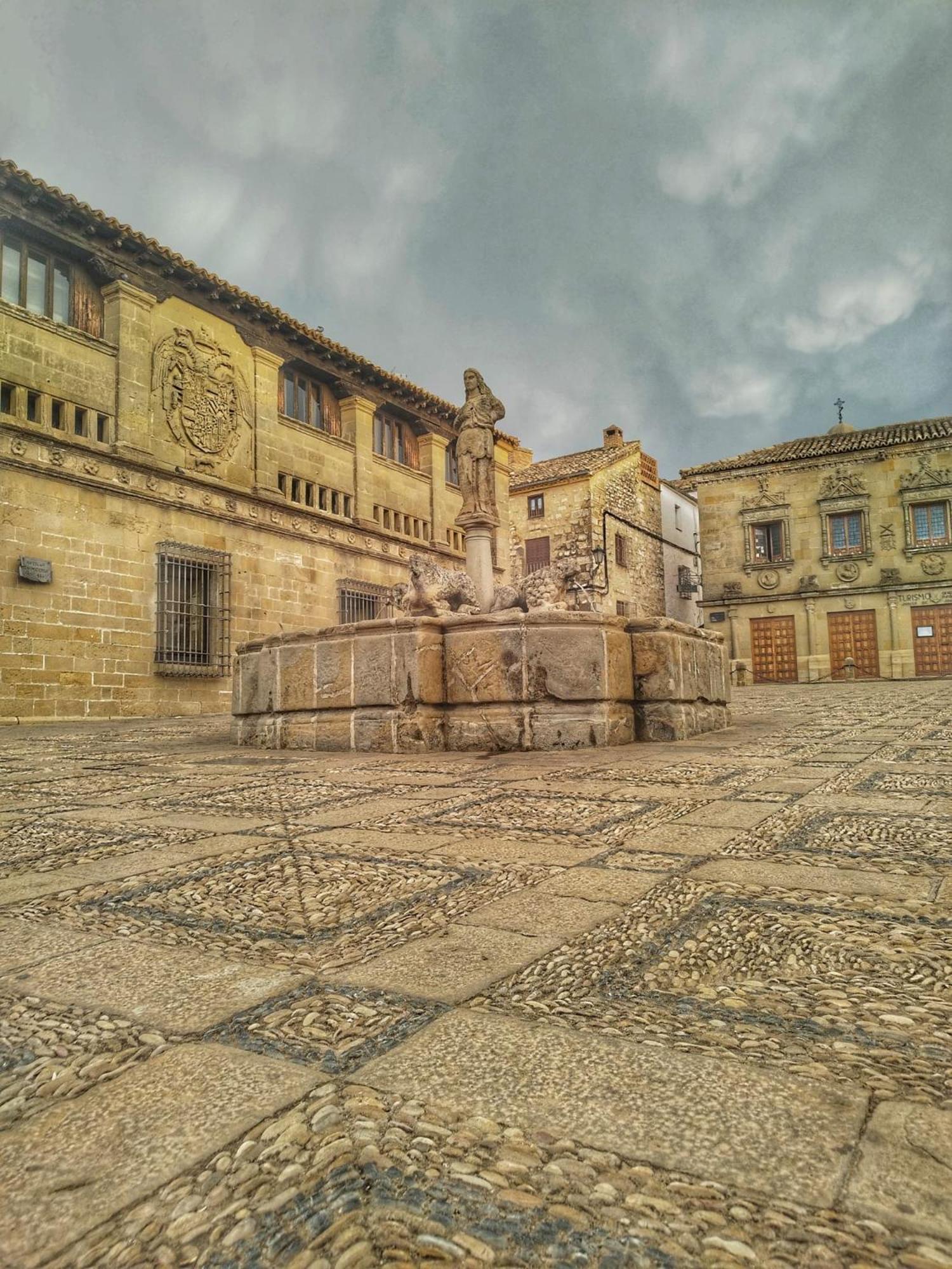 Vft Puerta De Cordoba Apartment Baeza Luaran gambar